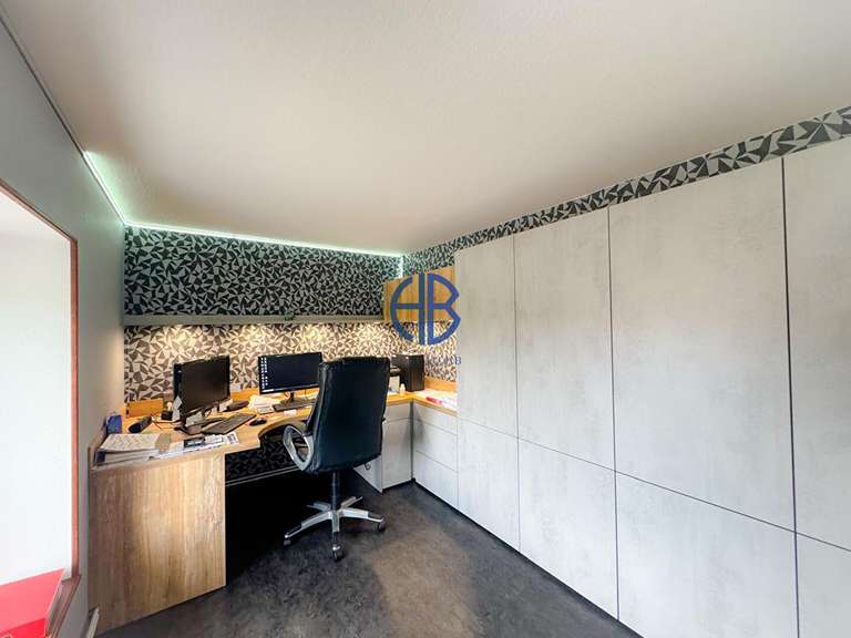 Maison Les Abrets en Dauphiné - 3 chambres - 190m²