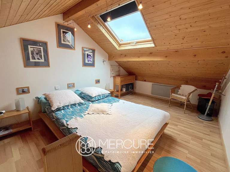 Maison Les Abrets en Dauphiné - 6 chambres - 229m²