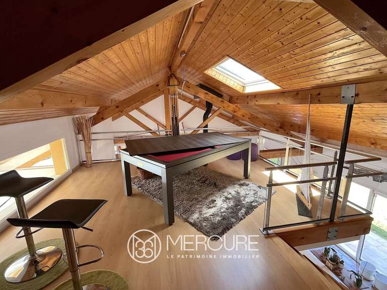 Maison Les Abrets en Dauphiné - 6 chambres - 229m²