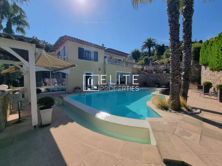 House Les Adrets-de-l'Estérel - 4 bedrooms - 325m²