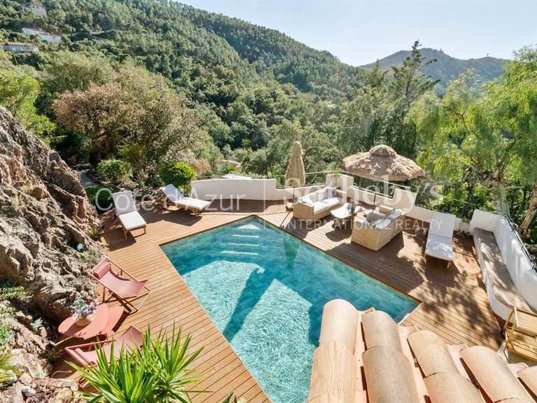 House Les Adrets-de-l'Estérel - 5 bedrooms - 190m²