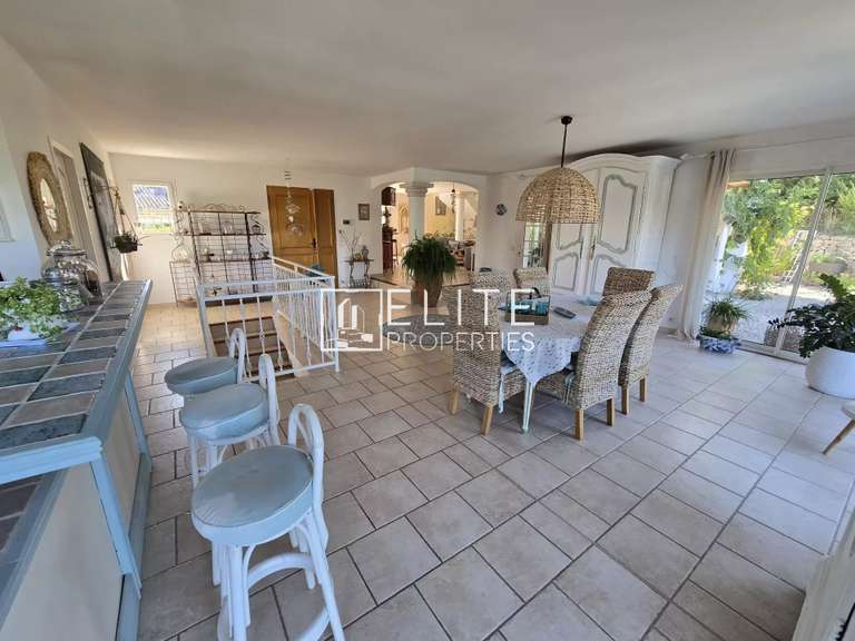 Maison Les Adrets-de-l'Estérel - 3 chambres - 205m²