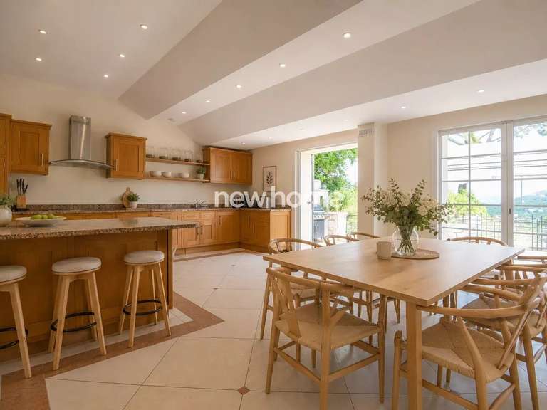 Propriété avec Vue sur mer Les Adrets-de-l'Estérel - 8 chambres - 370m²