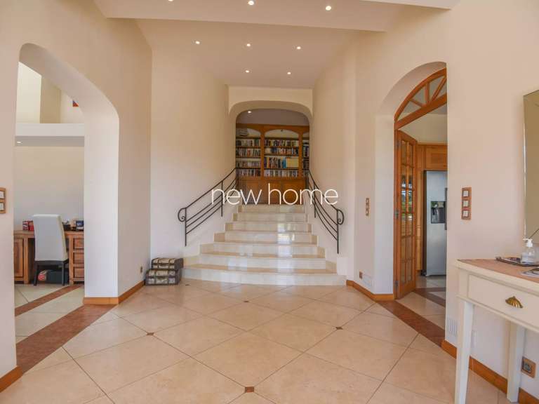 Propriété avec Vue sur mer Les Adrets-de-l'Estérel - 8 chambres - 370m²