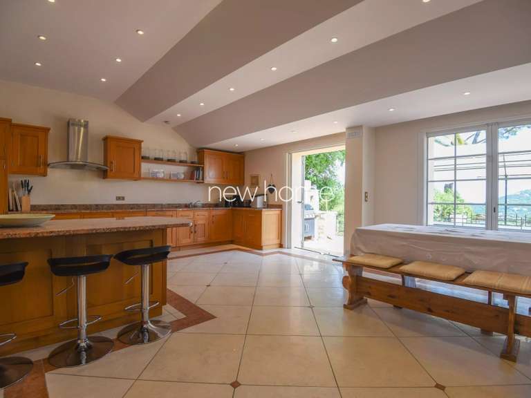 Propriété avec Vue sur mer Les Adrets-de-l'Estérel - 8 chambres - 370m²