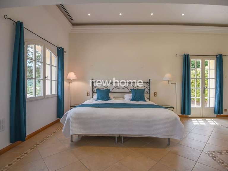 Propriété avec Vue sur mer Les Adrets-de-l'Estérel - 8 chambres - 370m²