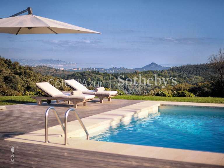 Propriété avec Vue sur mer Les Adrets-de-l'Estérel - 17 chambres - 2100m²