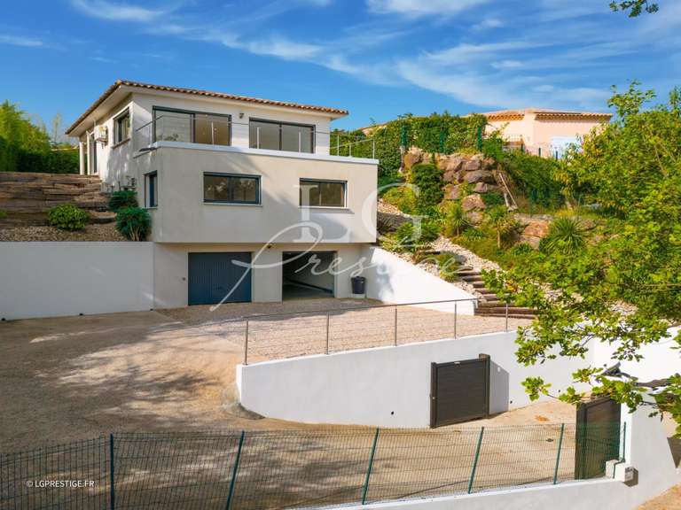 Villa with Sea view Les Adrets-de-l'Estérel - 3 bedrooms - 177m²