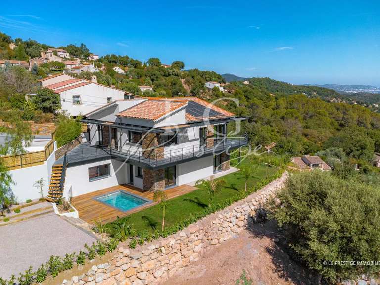 Villa with Sea view Les Adrets-de-l'Estérel - 3 bedrooms - 187m²