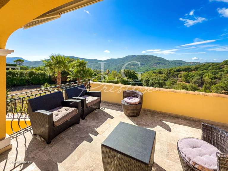 Villa Les Adrets-de-l'Estérel - 5 bedrooms - 338m²