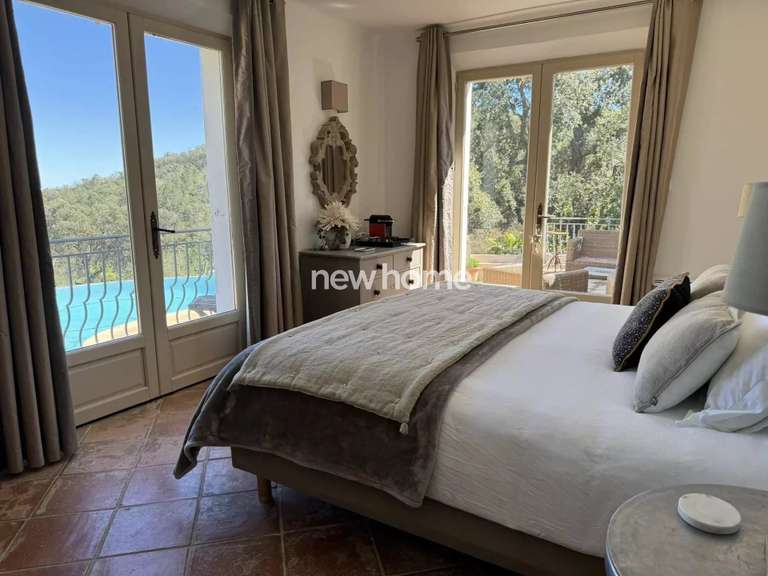 Villa Les Adrets-de-l'Estérel - 5 bedrooms - 230m²