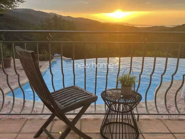 Villa Les Adrets-de-l'Estérel - 5 chambres - 230m²