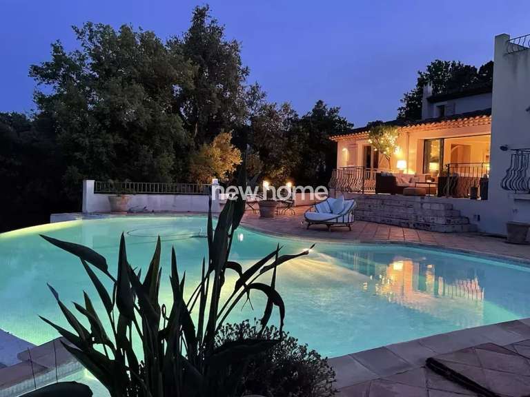 Villa Les Adrets-de-l'Estérel - 5 bedrooms - 230m²