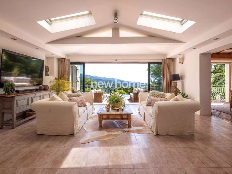 Villa Les Adrets-de-l'Estérel - 5 bedrooms - 230m²