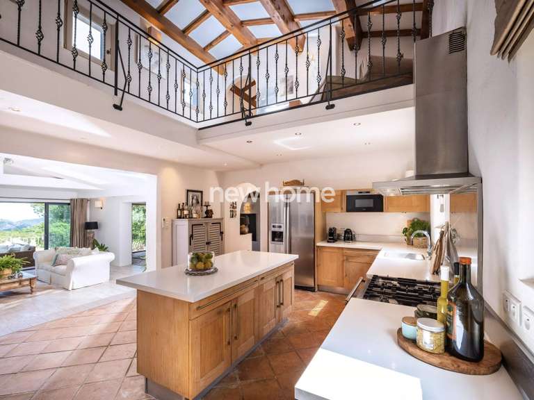 Villa Les Adrets-de-l'Estérel - 5 bedrooms - 230m²