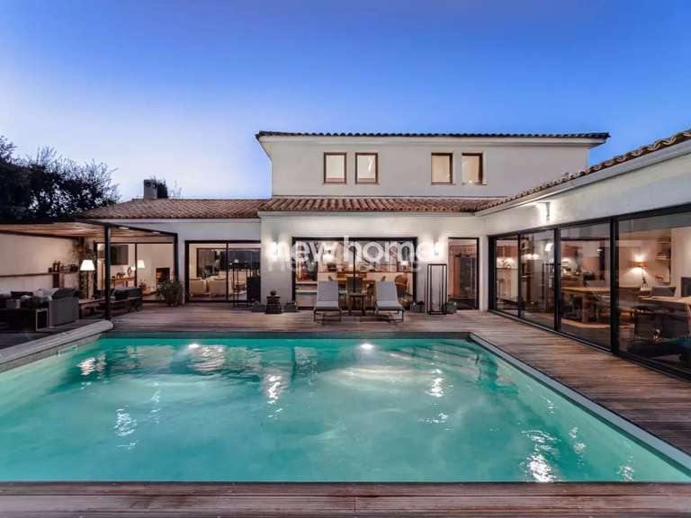 Villa Les Adrets-de-l'Estérel - 6 bedrooms - 410m²