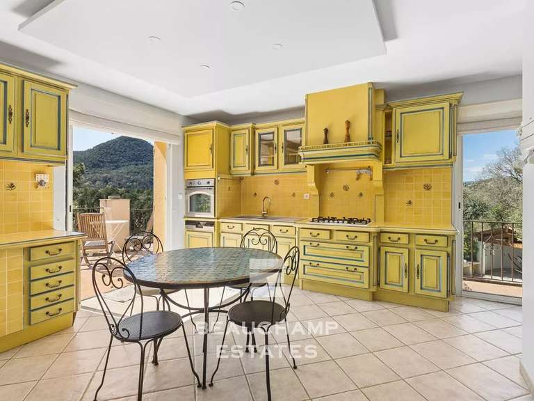 Villa Les Adrets-de-l'Estérel - 5 chambres - 328m²