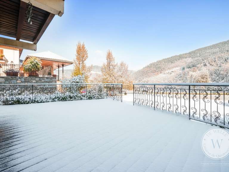 Appartement Les Allues - 2 chambres - 68m²