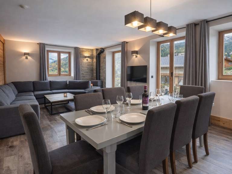 Maison Les Allues - 9 chambres - 275m²