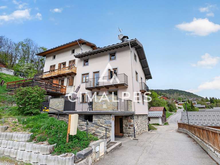 House Les Allues - 9 bedrooms - 275m²