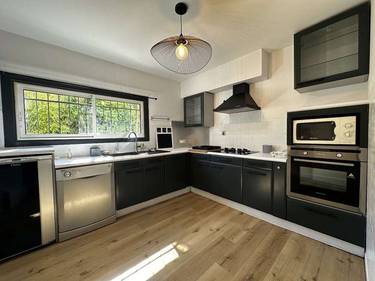 Maison Les Angles - 4 chambres - 170m²