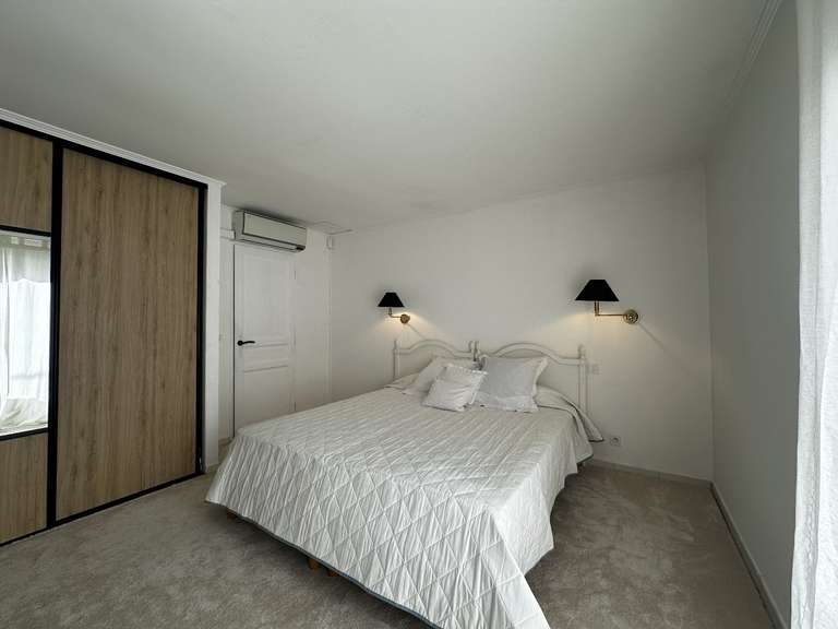 Maison Les Angles - 4 chambres - 170m²