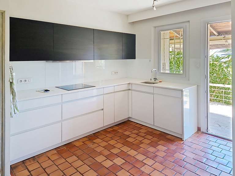 Maison Les Angles - 4 chambres - 165m²
