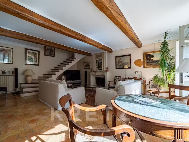 Maison Les Angles - 5 chambres - 260m²