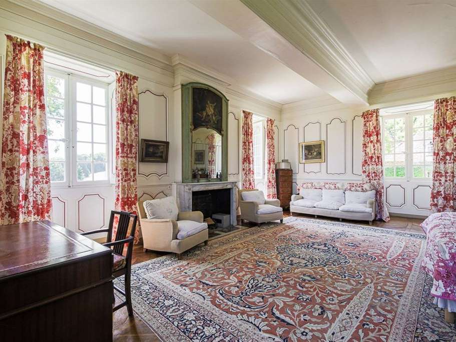 Château Les Avenières