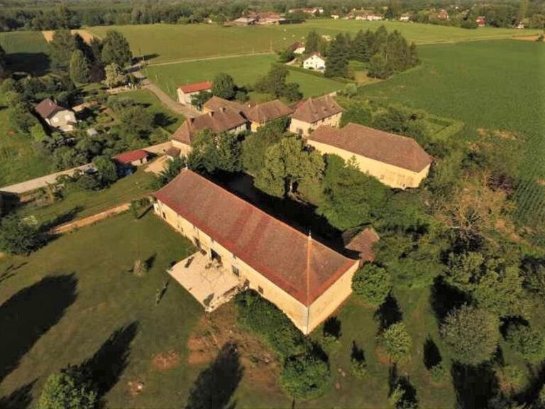 Vente Propriété Les Avenières - 9 chambres