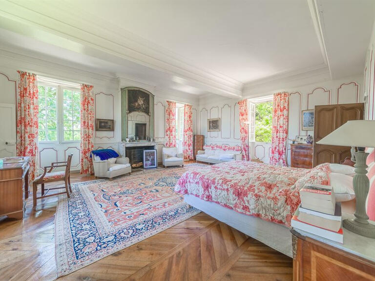 Château Les Avenières Veyrins-Thuellin - 11 chambres - 820m²