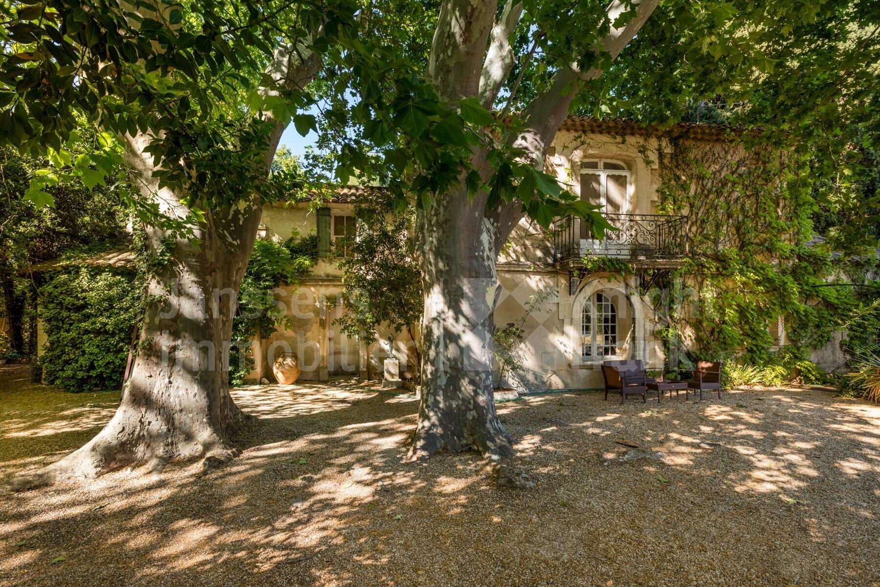 Vente Maison Les BauxdeProvence 1 890 000€ 450m²