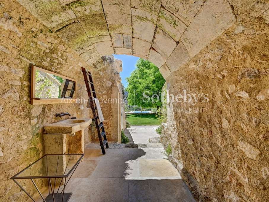 House Les Baux-de-Provence