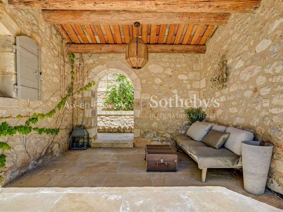 House Les Baux-de-Provence