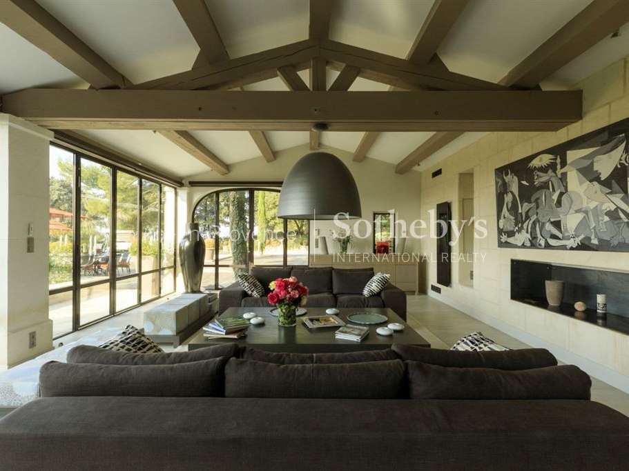 House Les Baux-de-Provence