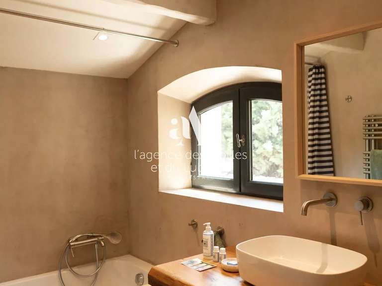 House Les Baux-de-Provence - 4 bedrooms - 2000m²