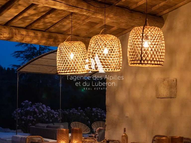 House Les Baux-de-Provence - 4 bedrooms - 2000m²