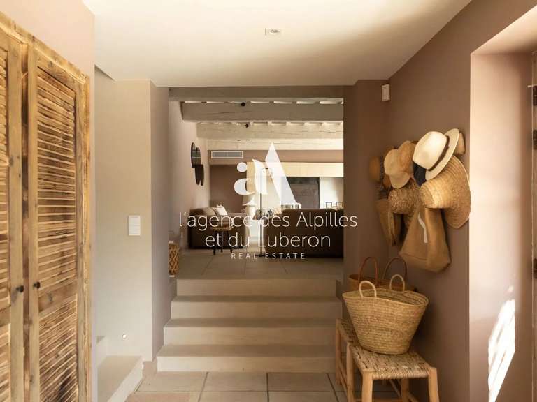 House Les Baux-de-Provence - 4 bedrooms - 2000m²