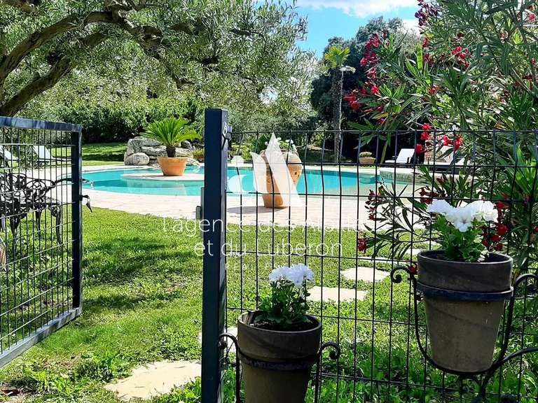 House Les Baux-de-Provence - 5 bedrooms - 400m²