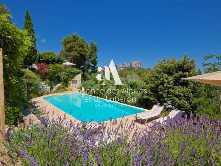 House Les Baux-de-Provence - 6 bedrooms - 12000m²