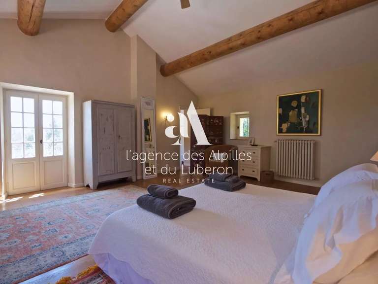 House Les Baux-de-Provence - 6 bedrooms - 12000m²