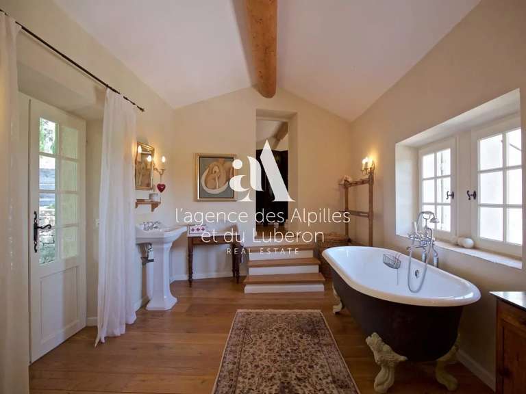 House Les Baux-de-Provence - 6 bedrooms - 12000m²