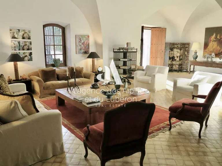 House Les Baux-de-Provence - 7 bedrooms - 20000m²