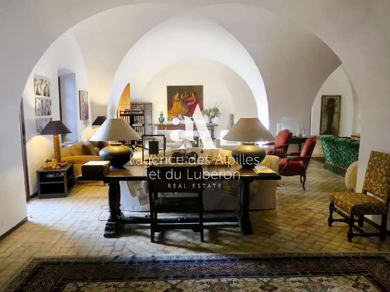 House Les Baux-de-Provence - 7 bedrooms - 20000m²