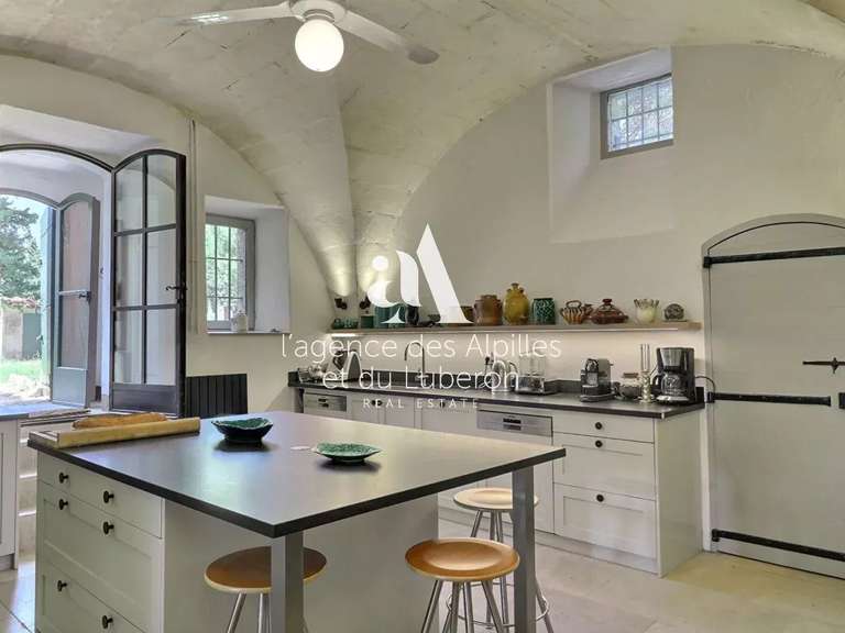 House Les Baux-de-Provence - 7 bedrooms - 20000m²