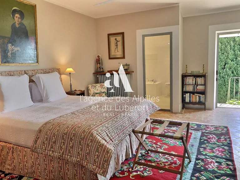 House Les Baux-de-Provence - 7 bedrooms - 20000m²