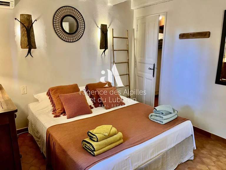 House Les Baux-de-Provence - 3 bedrooms - 105m²