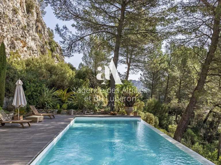 House Les Baux-de-Provence - 4 bedrooms - 400m²