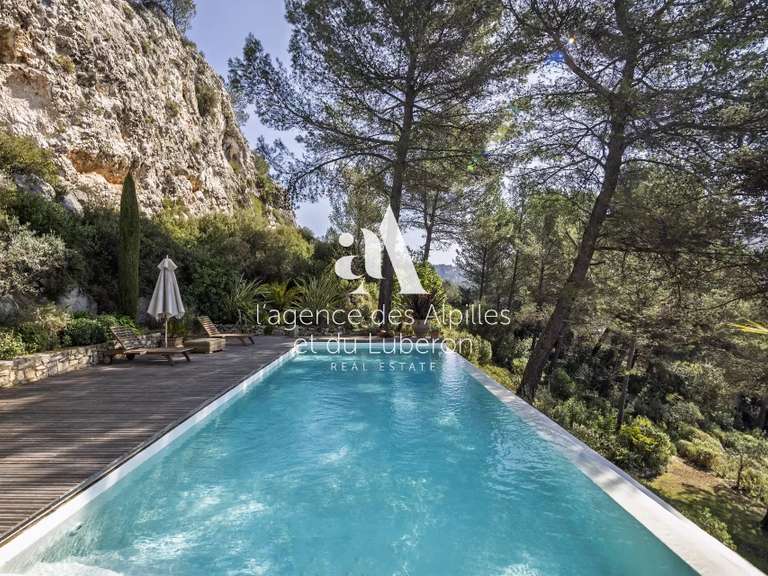 House Les Baux-de-Provence - 4 bedrooms - 400m²