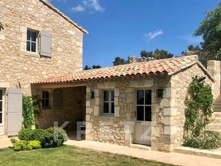 Maison Les Baux-de-Provence - 5 chambres - 170m²